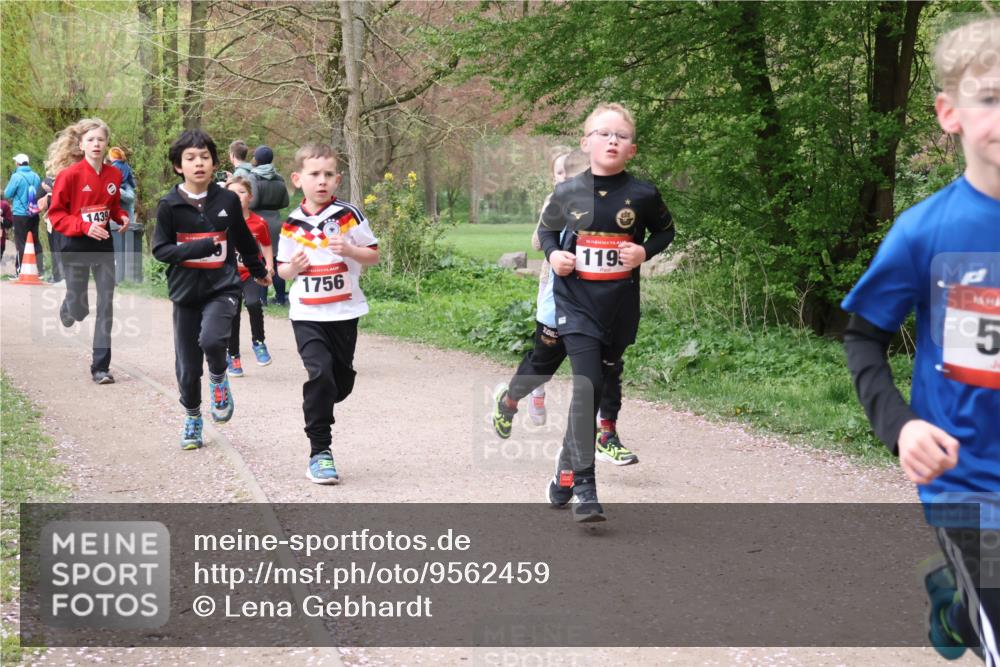 19.04.2026 - Hammer Lauf Lena Gebhardt http://msf.ph/oto/9562459 19.04.2026 09:25:41 Laufen 1439, 1756, 16, 119, 16, 5 meine-sportfotos.de