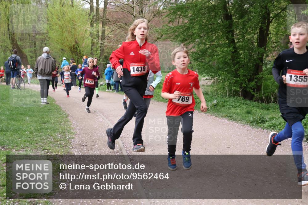 19.04.2026 - Hammer Lauf Lena Gebhardt http://msf.ph/oto/9562464 19.04.2026 09:25:44 Laufen 10, 1172, 1178, 1439, 769, 16, 1355 meine-sportfotos.de