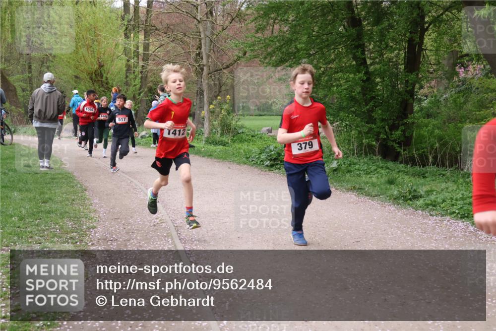 19.04.2026 - Hammer Lauf Lena Gebhardt http://msf.ph/oto/9562484 19.04.2026 09:25:53 Laufen 1060, 517, 1412, 379 meine-sportfotos.de