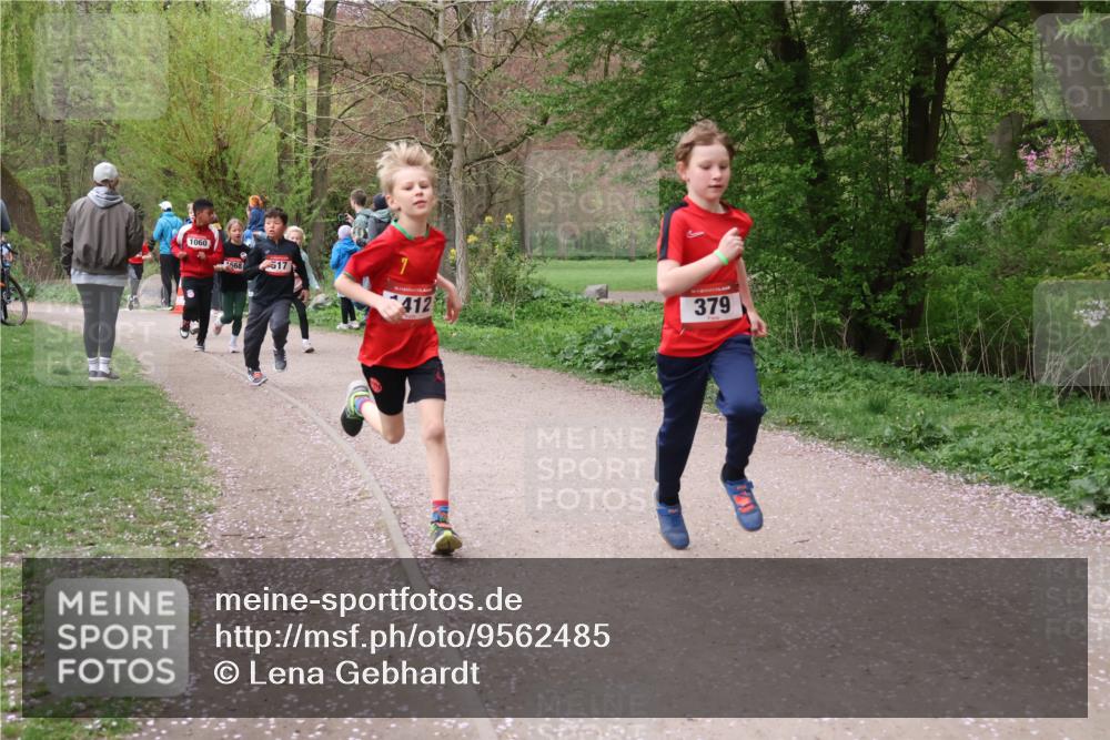 19.04.2026 - Hammer Lauf Lena Gebhardt http://msf.ph/oto/9562485 19.04.2026 09:25:53 Laufen 1060, 517, 7, 379, 412 meine-sportfotos.de