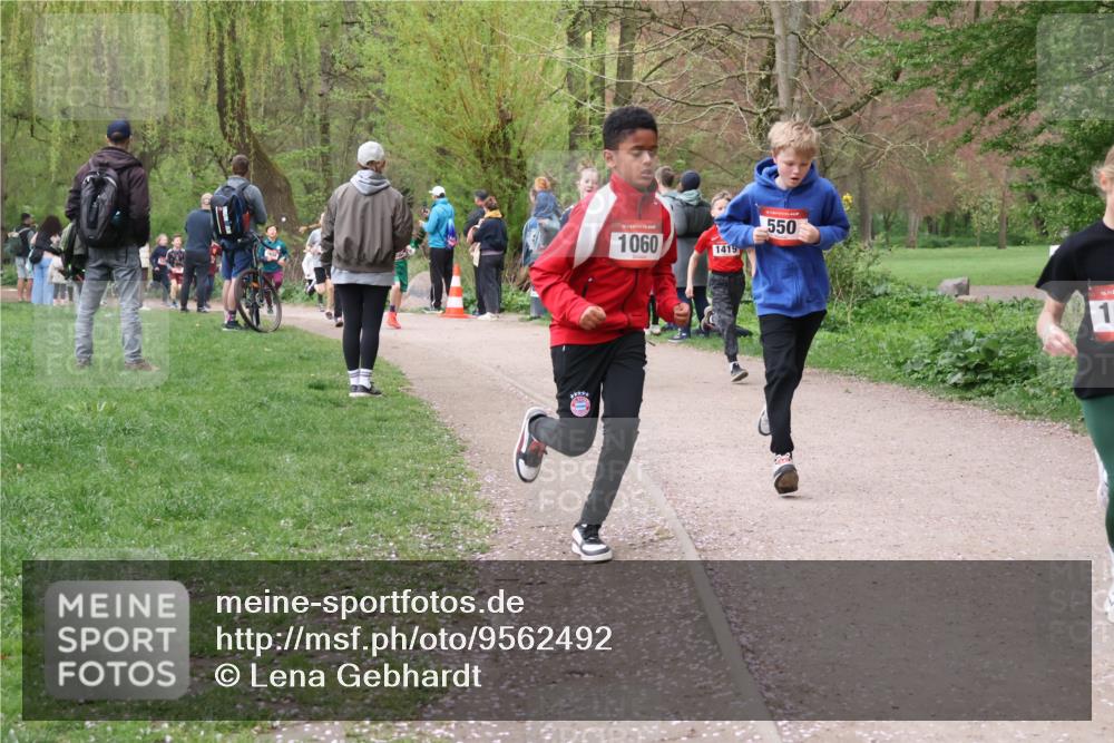 19.04.2026 - Hammer Lauf Lena Gebhardt http://msf.ph/oto/9562492 19.04.2026 09:25:56 Laufen 16, 1060, 1419, 550, 16, 1 meine-sportfotos.de