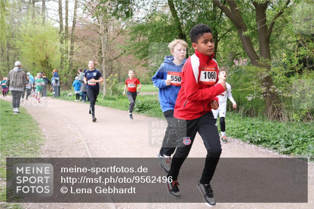 19.04.2026 - Hammer Lauf Lena Gebhardt http://msf.ph/oto/9562496 19.04.2026 09:25:57 Laufen 1443, 1419, 550, 16, 1060 meine-sportfotos.de