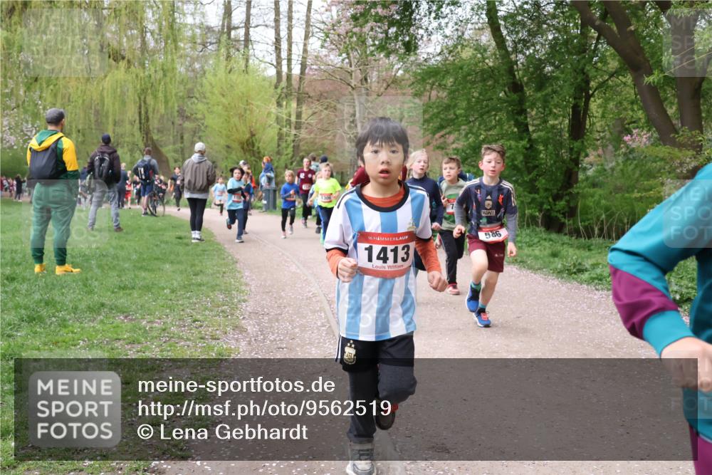 19.04.2026 - Hammer Lauf Lena Gebhardt http://msf.ph/oto/9562519 19.04.2026 09:26:06 Laufen 16, 1413, 586 meine-sportfotos.de