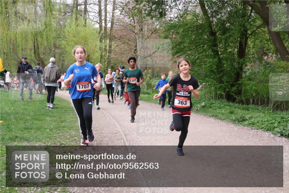 19.04.2026 - Hammer Lauf Lena Gebhardt http://msf.ph/oto/9562563 19.04.2026 09:26:21 Laufen 1707, 154, 1397, 363 meine-sportfotos.de