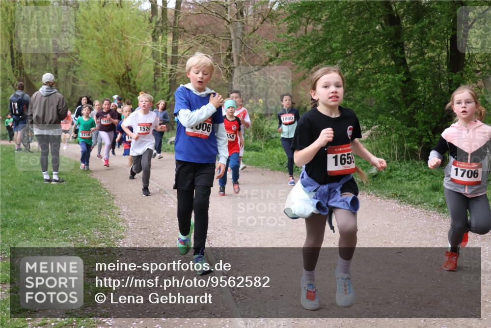 19.04.2026 - Hammer Lauf Lena Gebhardt http://msf.ph/oto/9562582 19.04.2026 09:26:25 Laufen 1716, 1425, 14, 1080, 06, 1520, 158, 16, 165, 1706 meine-sportfotos.de