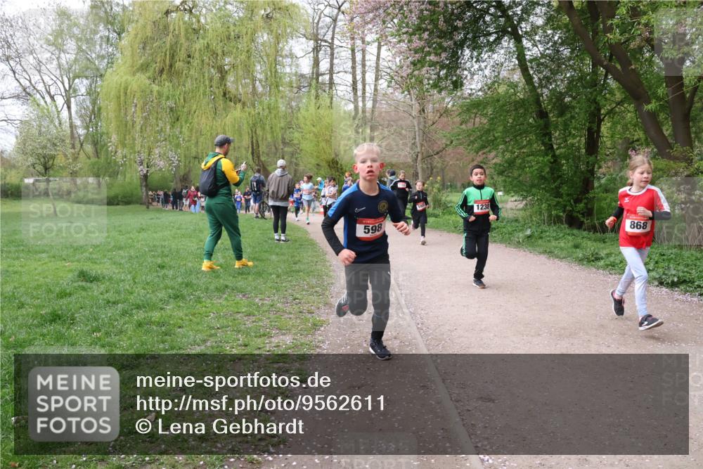 19.04.2026 - Hammer Lauf Lena Gebhardt http://msf.ph/oto/9562611 19.04.2026 09:26:35 Laufen 1238, 598, 868 meine-sportfotos.de