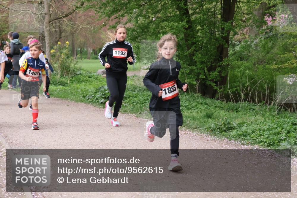 19.04.2026 - Hammer Lauf Lena Gebhardt http://msf.ph/oto/9562615 19.04.2026 09:26:36 Laufen 1407, 1193, 16, 1855 meine-sportfotos.de