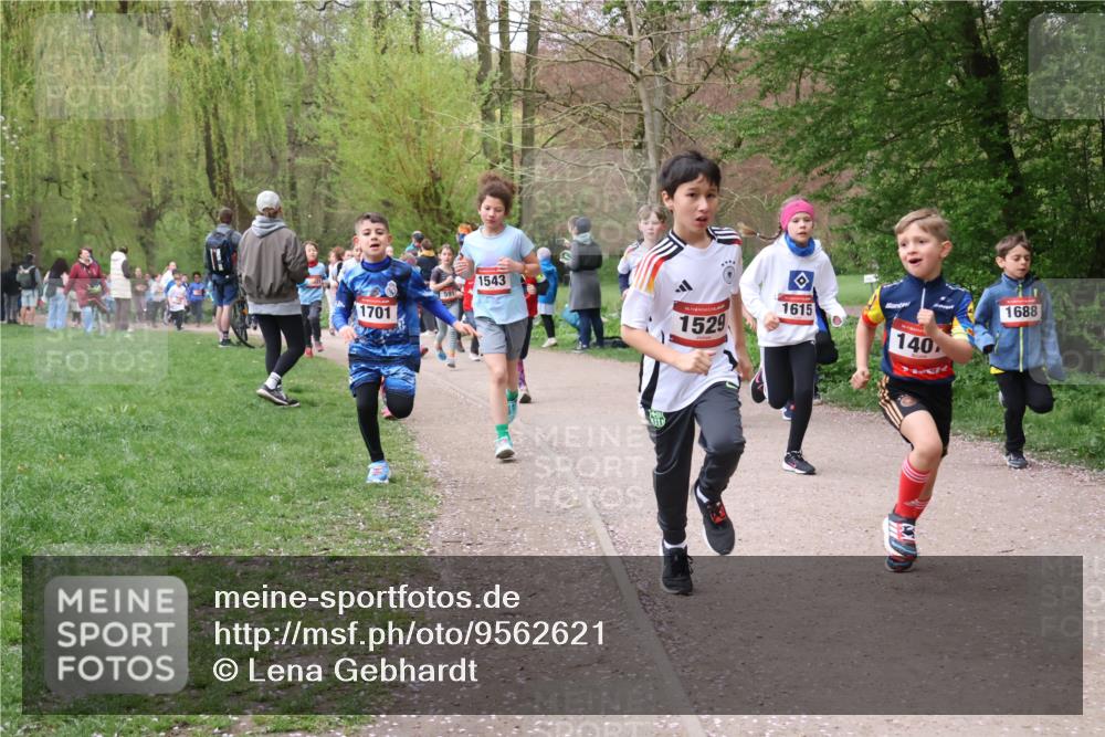 19.04.2026 - Hammer Lauf Lena Gebhardt http://msf.ph/oto/9562621 19.04.2026 09:26:38 Laufen 1701, 591, 1543, 16, 1529, 1615, 140, 1688 meine-sportfotos.de
