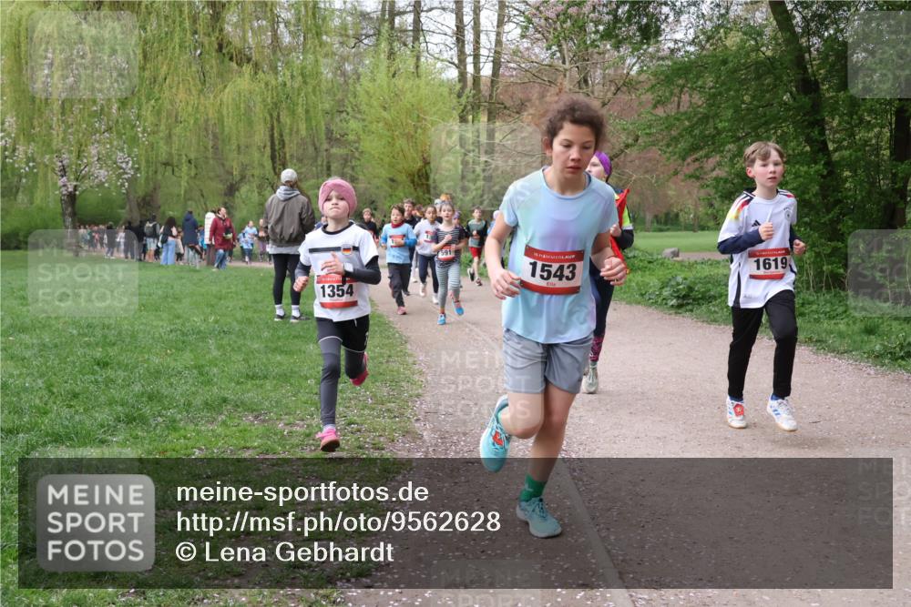 19.04.2026 - Hammer Lauf Lena Gebhardt http://msf.ph/oto/9562628 19.04.2026 09:26:40 Laufen 1354, 591, 16, 1543, 16, 1619 meine-sportfotos.de
