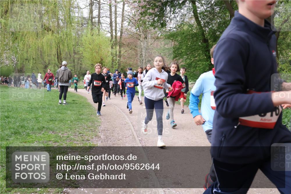 19.04.2026 - Hammer Lauf Lena Gebhardt http://msf.ph/oto/9562644 19.04.2026 09:26:44 Laufen 594, 72 meine-sportfotos.de