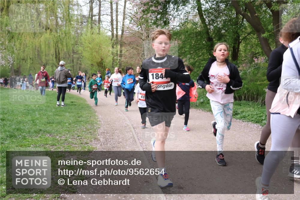 19.04.2026 - Hammer Lauf Lena Gebhardt http://msf.ph/oto/9562654 19.04.2026 09:26:47 Laufen 1882, 1411, 41, 16, 1844 meine-sportfotos.de