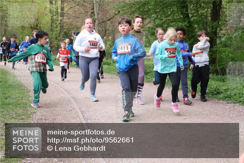 19.04.2026 - Hammer Lauf Lena Gebhardt http://msf.ph/oto/9562661 19.04.2026 09:26:48 Laufen 1058, 1386, 1245, 1882, 1411, 16, 1542, 138 meine-sportfotos.de