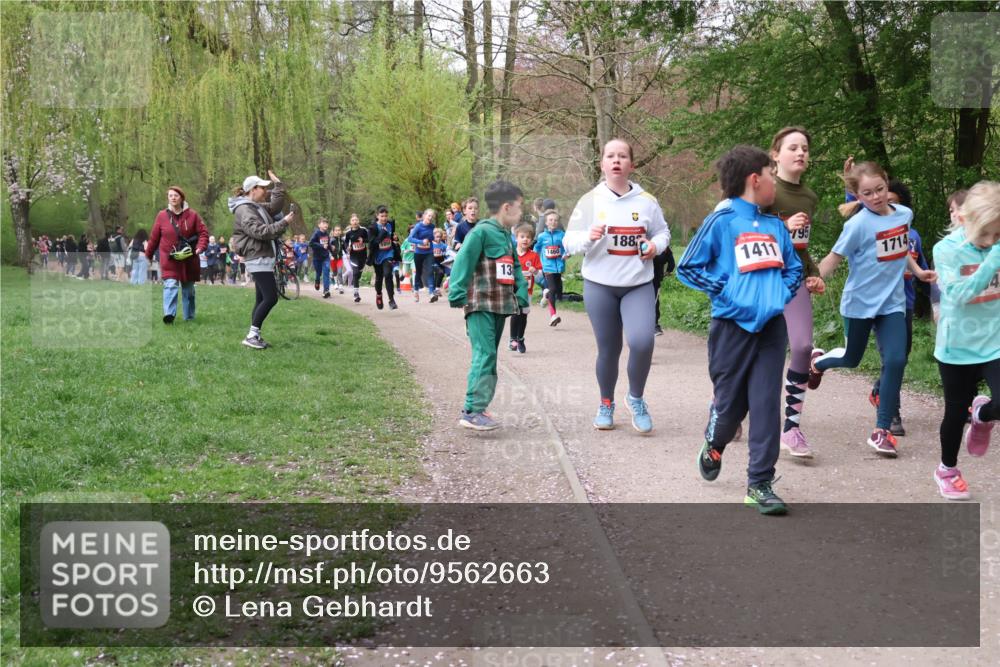 19.04.2026 - Hammer Lauf Lena Gebhardt http://msf.ph/oto/9562663 19.04.2026 09:26:49 Laufen 13, 5, 188, 1411, 795, 1714 meine-sportfotos.de