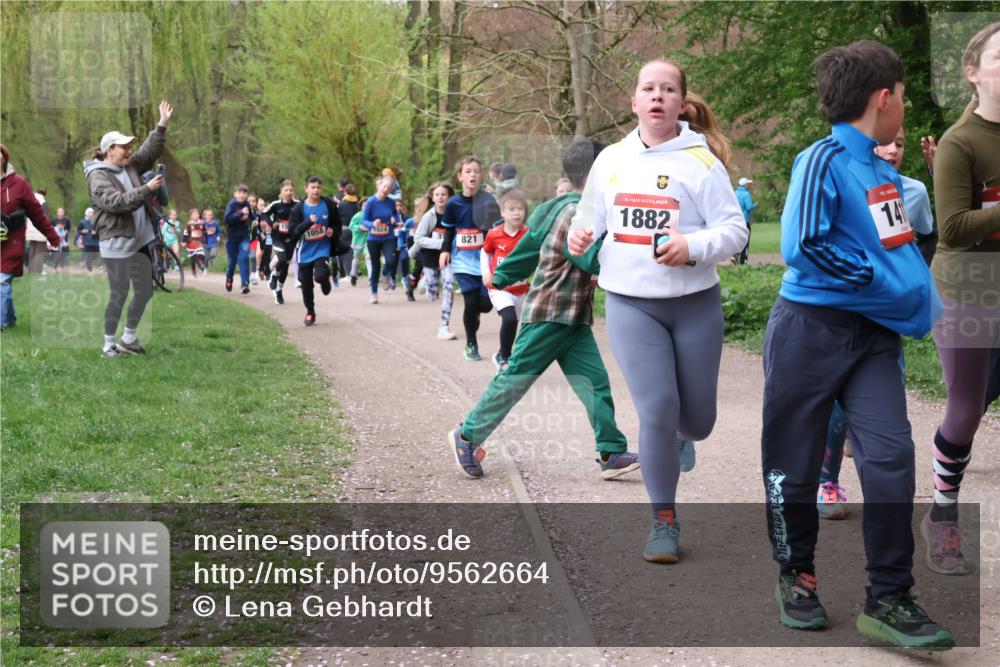 19.04.2026 - Hammer Lauf Lena Gebhardt http://msf.ph/oto/9562664 19.04.2026 09:26:50 Laufen 1058, 1024, 821, 1882, 16, 141 meine-sportfotos.de