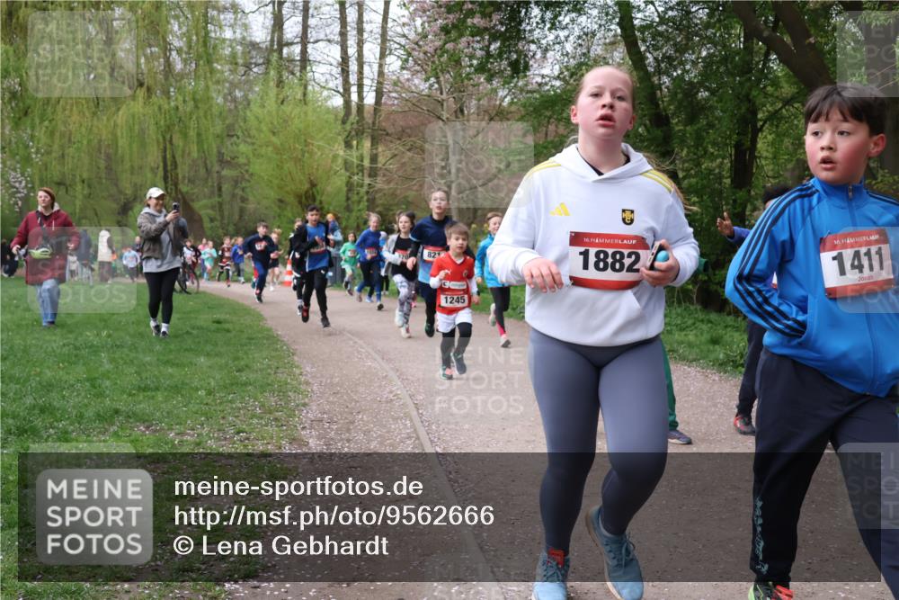 19.04.2026 - Hammer Lauf Lena Gebhardt http://msf.ph/oto/9562666 19.04.2026 09:26:50 Laufen 821, 1245, 16, 1882, 16, 1411 meine-sportfotos.de