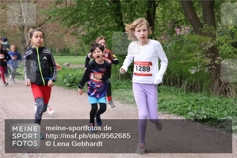19.04.2026 - Hammer Lauf Lena Gebhardt http://msf.ph/oto/9562685 19.04.2026 09:26:56 Laufen 429, 179, 16, 1289 meine-sportfotos.de