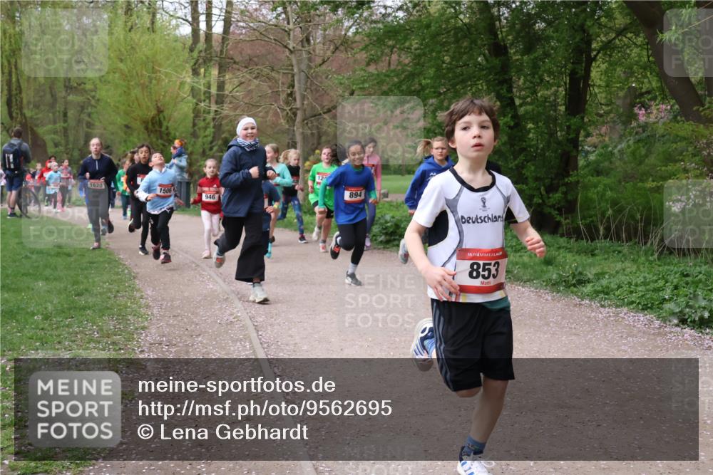 19.04.2026 - Hammer Lauf Lena Gebhardt http://msf.ph/oto/9562695 19.04.2026 09:26:58 Laufen 1620, 1506, 946, 12, 894, 16, 853 meine-sportfotos.de