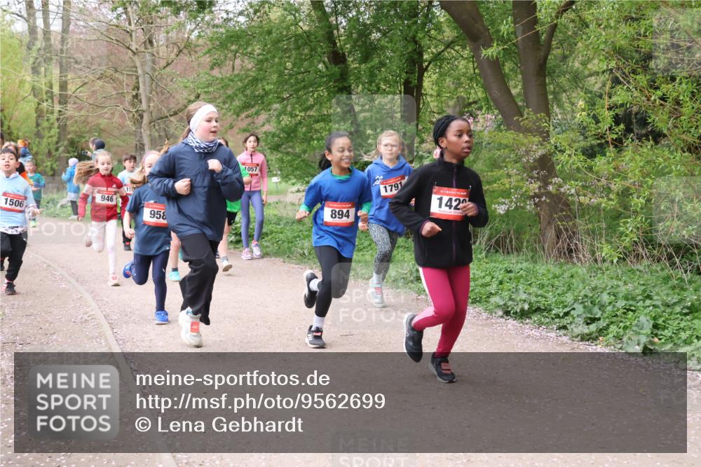 19.04.2026 - Hammer Lauf Lena Gebhardt http://msf.ph/oto/9562699 19.04.2026 09:26:59 Laufen 1506, 946, 958, 1057, 894, 1791, 1422 meine-sportfotos.de