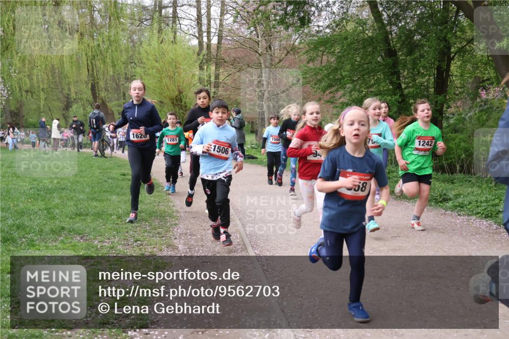 19.04.2026 - Hammer Lauf Lena Gebhardt http://msf.ph/oto/9562703 19.04.2026 09:27:00 Laufen 1620, 1281, 1506, 1504, 94, 16, 58, 1242 meine-sportfotos.de