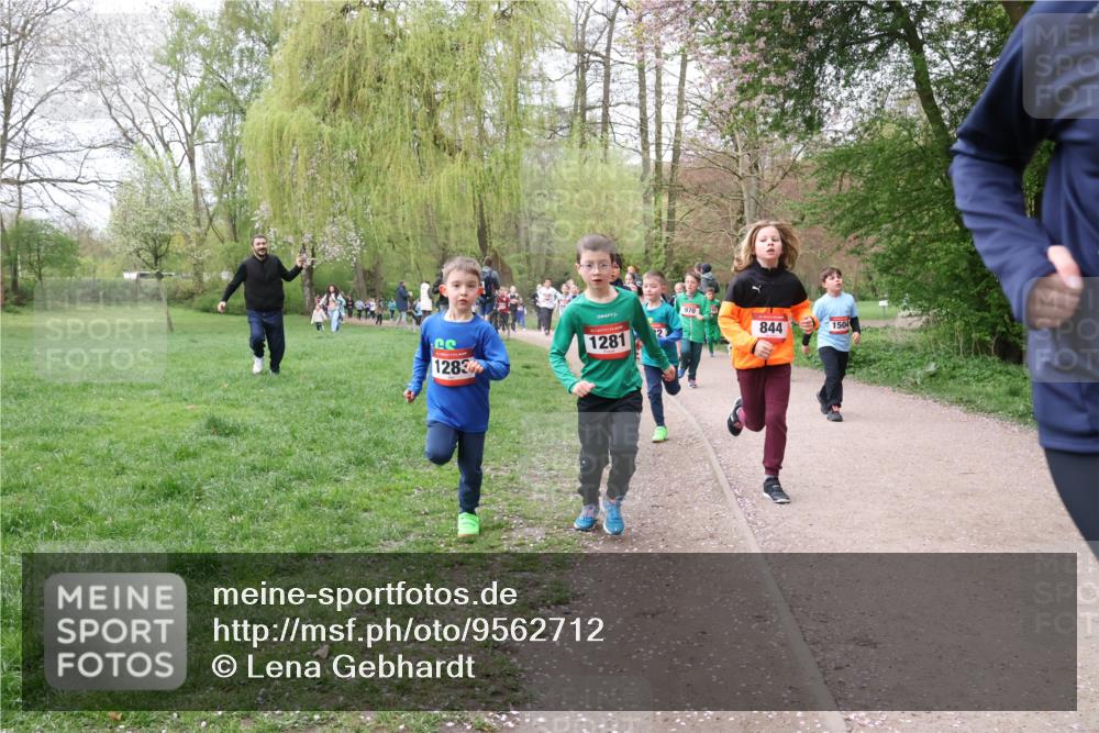 19.04.2026 - Hammer Lauf Lena Gebhardt http://msf.ph/oto/9562712 19.04.2026 09:27:02 Laufen 970, 1283, 1281, 844, 1504 meine-sportfotos.de