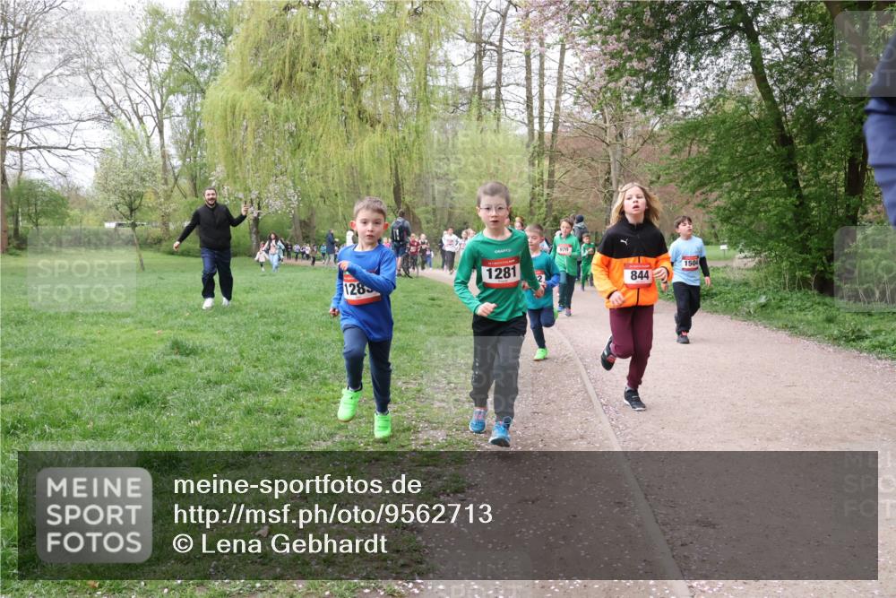 19.04.2026 - Hammer Lauf Lena Gebhardt http://msf.ph/oto/9562713 19.04.2026 09:27:02 Laufen 128, 1281, 1504, 2, 844 meine-sportfotos.de