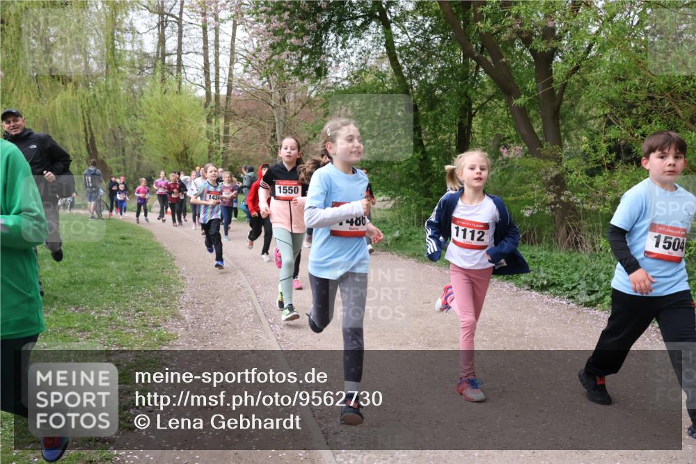 19.04.2026 - Hammer Lauf Lena Gebhardt http://msf.ph/oto/9562730 19.04.2026 09:27:06 Laufen 1434, 1550, 400, 1112, 16, 1504 meine-sportfotos.de