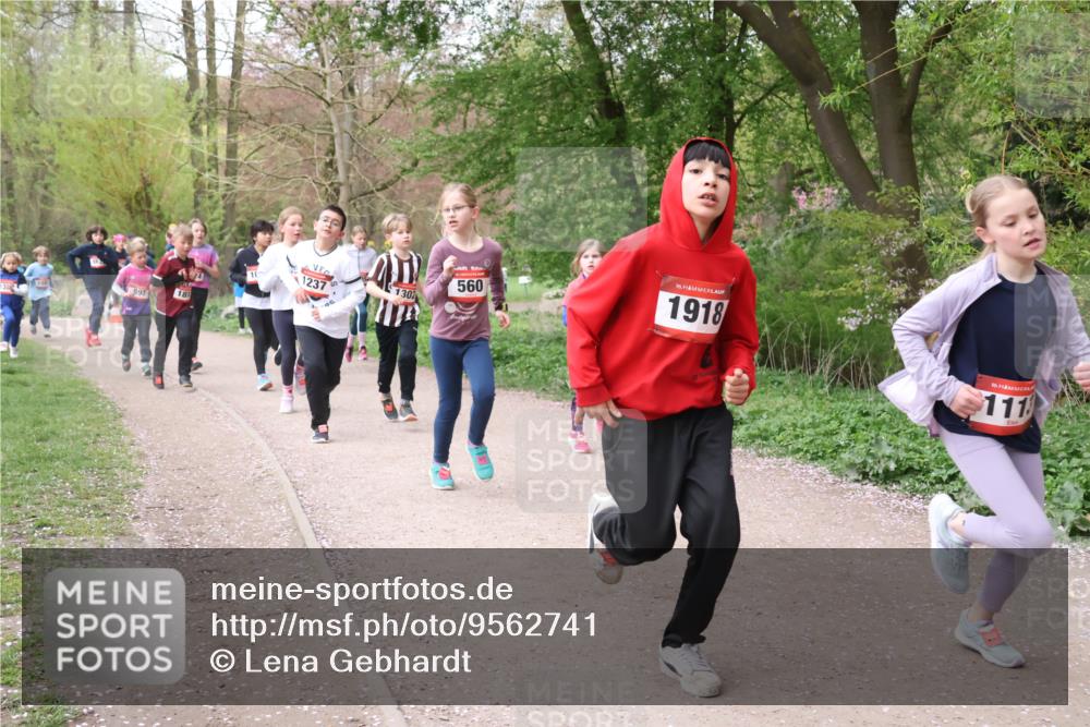 19.04.2026 - Hammer Lauf Lena Gebhardt http://msf.ph/oto/9562741 19.04.2026 09:27:09 Laufen 897, 181, 10, 1302, 1237, 560, 16, 1918, 16, 111 meine-sportfotos.de