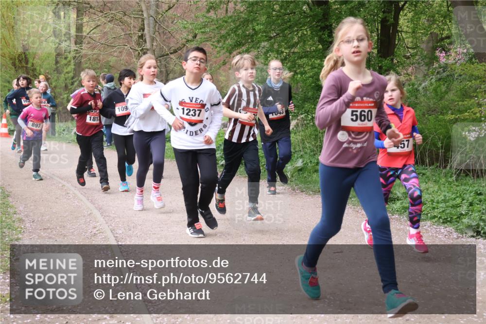 19.04.2026 - Hammer Lauf Lena Gebhardt http://msf.ph/oto/9562744 19.04.2026 09:27:10 Laufen 162, 58, 897, 181, 109, 1237, 043, 16, 560, 57 meine-sportfotos.de