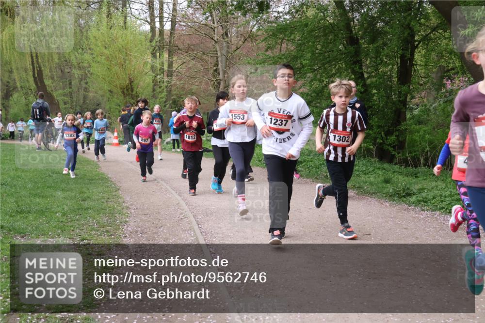 19.04.2026 - Hammer Lauf Lena Gebhardt http://msf.ph/oto/9562746 19.04.2026 09:27:10 Laufen 1382, 1313, 481, 897, 1358, 1812, 1553, 1237, 1302 meine-sportfotos.de