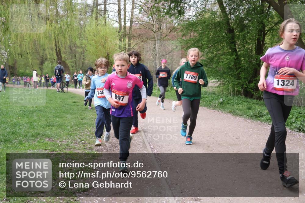 19.04.2026 - Hammer Lauf Lena Gebhardt http://msf.ph/oto/9562760 19.04.2026 09:27:13 Laufen 148, 897, 179, 1789, 16, 1324 meine-sportfotos.de