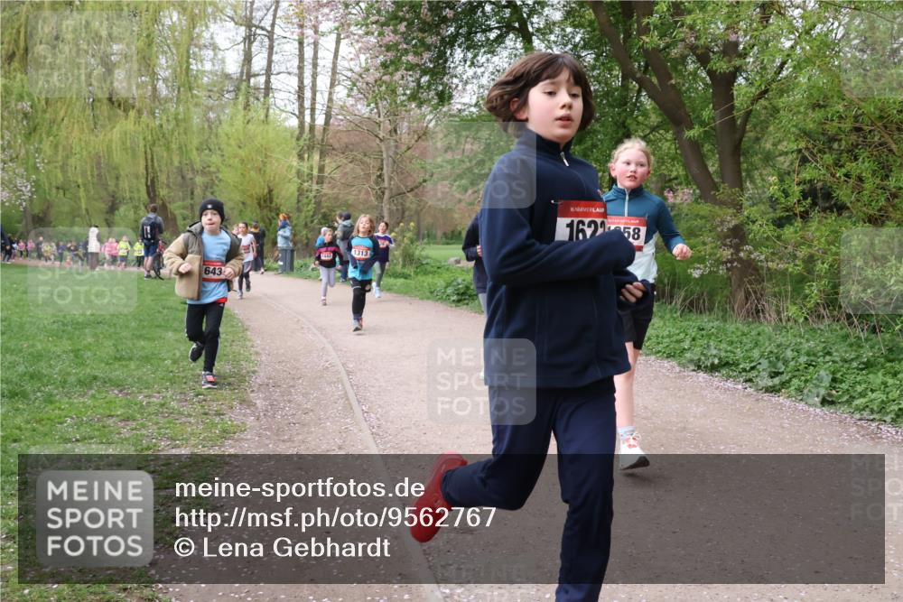 19.04.2026 - Hammer Lauf Lena Gebhardt http://msf.ph/oto/9562767 19.04.2026 09:27:15 Laufen 643, 1442, 1313, 16, 16258 meine-sportfotos.de