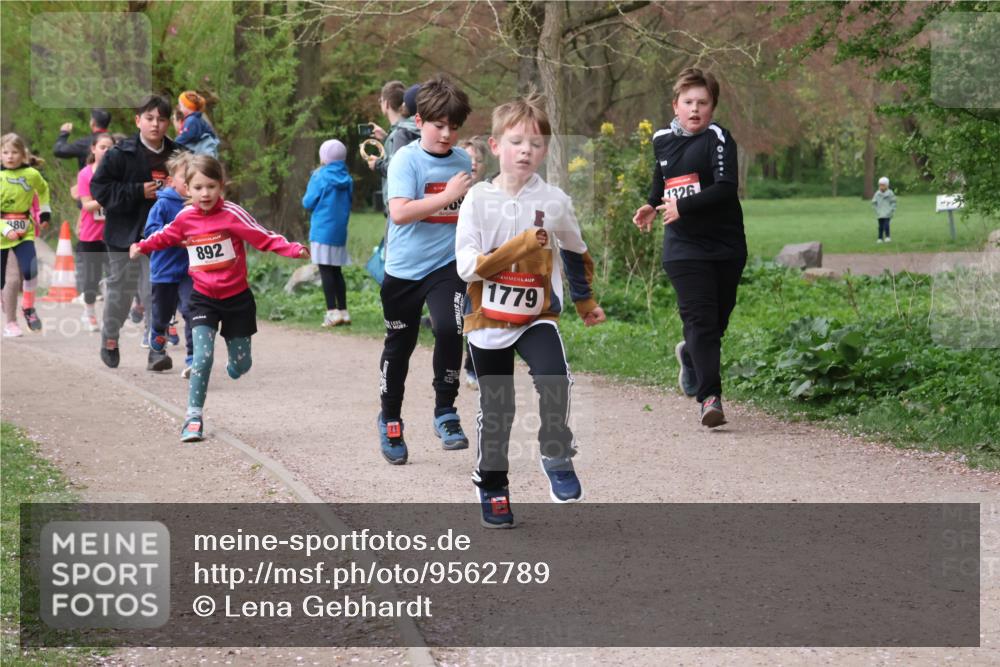 19.04.2026 - Hammer Lauf Lena Gebhardt http://msf.ph/oto/9562789 19.04.2026 09:27:22 Laufen 80, 892, 1779, 1326 meine-sportfotos.de