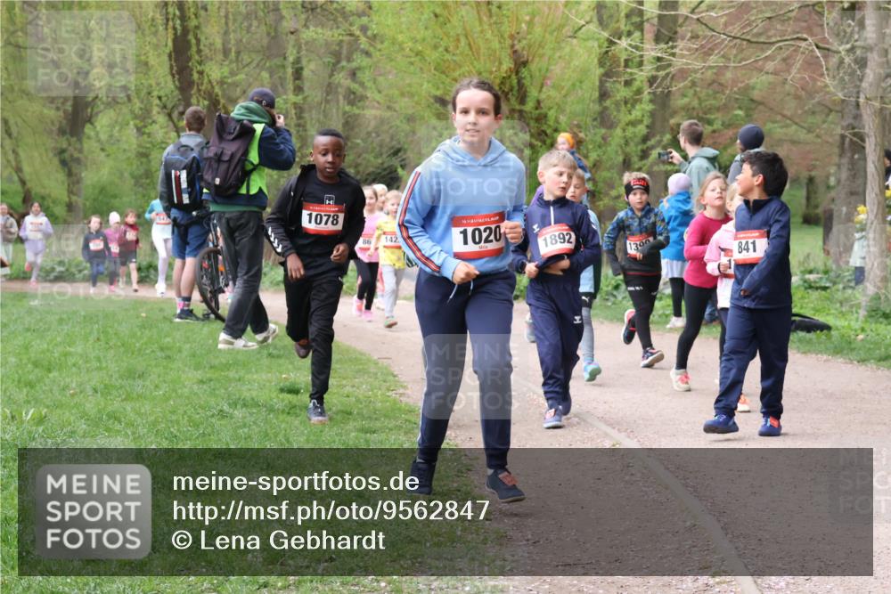 19.04.2026 - Hammer Lauf Lena Gebhardt http://msf.ph/oto/9562847 19.04.2026 09:27:47 Laufen 1078, 86, 142, 16, 1020, 1892, 1300, 841 meine-sportfotos.de