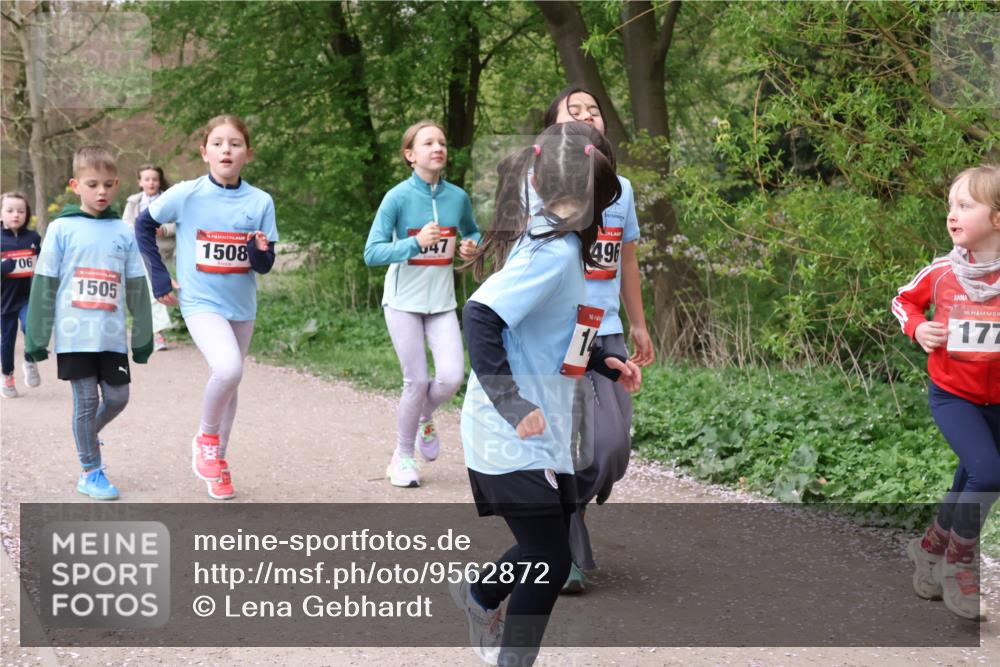 19.04.2026 - Hammer Lauf Lena Gebhardt http://msf.ph/oto/9562872 19.04.2026 09:27:57 Laufen 706, 1505, 1508, 47, 496, 16, 16, 177 meine-sportfotos.de