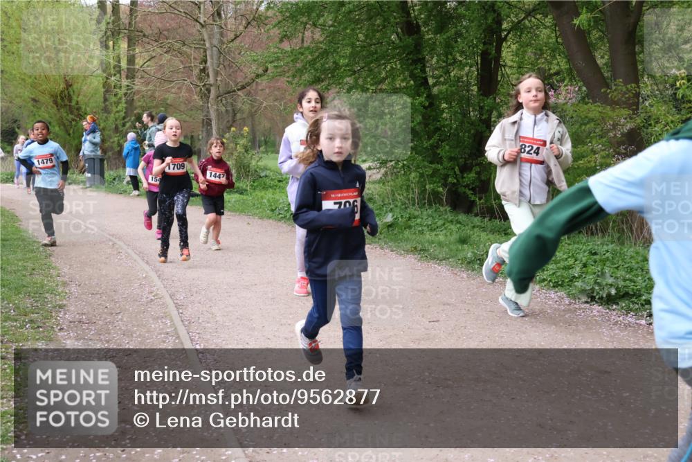 19.04.2026 - Hammer Lauf Lena Gebhardt http://msf.ph/oto/9562877 19.04.2026 09:27:59 Laufen 1479, 154, 1709, 1447, 16, 706, 824 meine-sportfotos.de