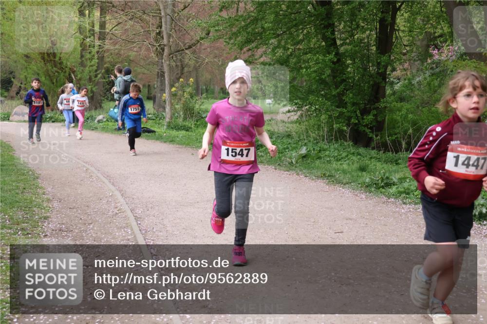 19.04.2026 - Hammer Lauf Lena Gebhardt http://msf.ph/oto/9562889 19.04.2026 09:28:02 Laufen 1181, 1416, 1751, 16, 1547, 16, 1447 meine-sportfotos.de