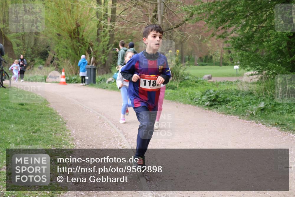 19.04.2026 - Hammer Lauf Lena Gebhardt http://msf.ph/oto/9562898 19.04.2026 09:28:07 Laufen 16, 118 meine-sportfotos.de