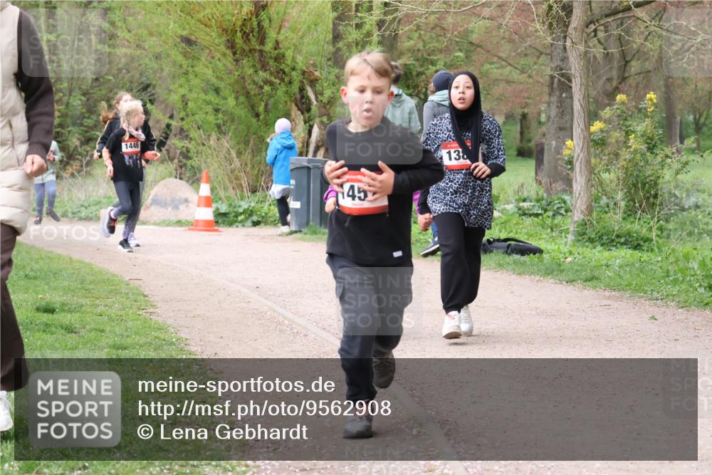 19.04.2026 - Hammer Lauf Lena Gebhardt http://msf.ph/oto/9562908 19.04.2026 09:28:16 Laufen 1446, 45, 13 meine-sportfotos.de