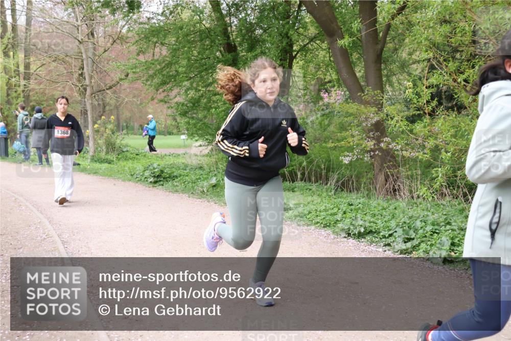 19.04.2026 - Hammer Lauf Lena Gebhardt http://msf.ph/oto/9562922 19.04.2026 09:28:30 Laufen 1368 meine-sportfotos.de