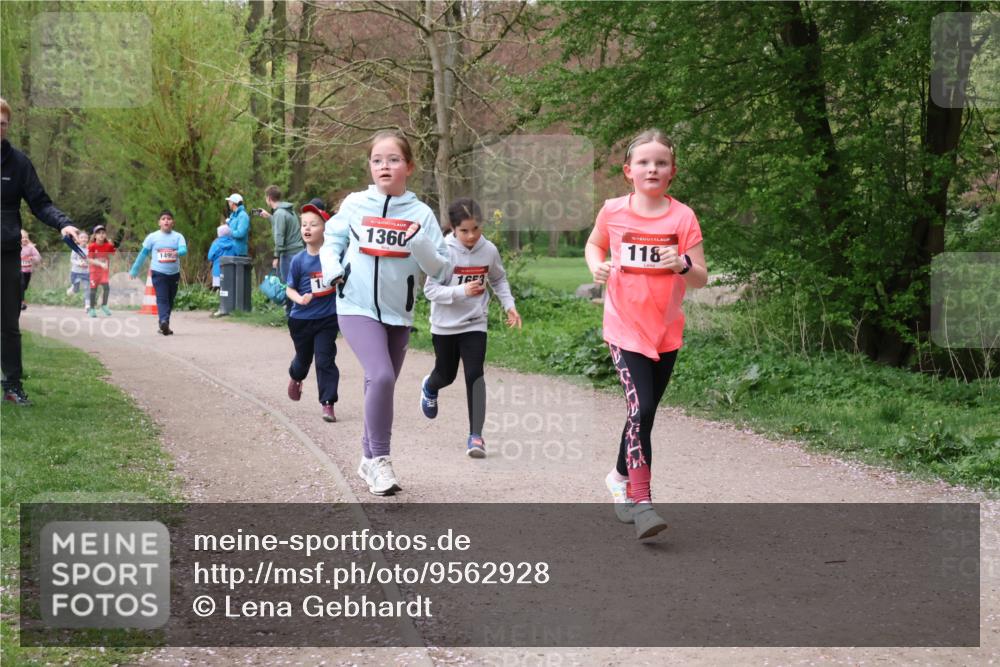 19.04.2026 - Hammer Lauf Lena Gebhardt http://msf.ph/oto/9562928 19.04.2026 09:28:37 Laufen 1360, 1653, 16, 118 meine-sportfotos.de