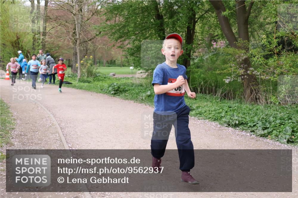 19.04.2026 - Hammer Lauf Lena Gebhardt http://msf.ph/oto/9562937 19.04.2026 09:28:39 Laufen 1755, 1495 meine-sportfotos.de