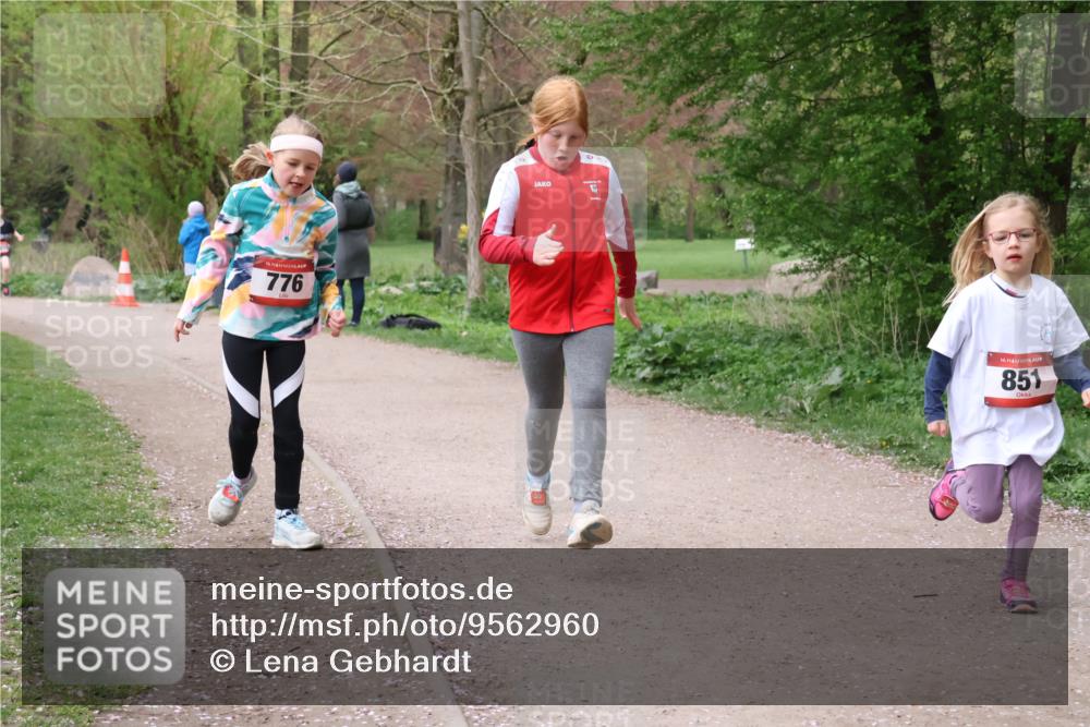 19.04.2026 - Hammer Lauf Lena Gebhardt http://msf.ph/oto/9562960 19.04.2026 09:28:51 Laufen 16, 776, 16, 851 meine-sportfotos.de