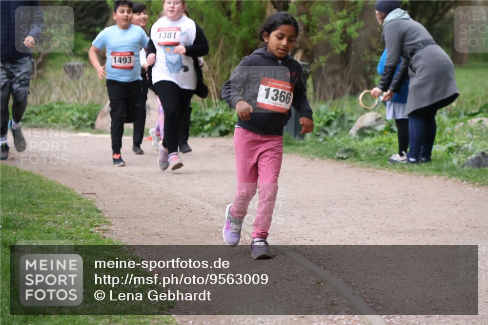 19.04.2026 - Hammer Lauf Lena Gebhardt http://msf.ph/oto/9563009 19.04.2026 09:29:28 Laufen 1493, 1381, 16, 1366 meine-sportfotos.de