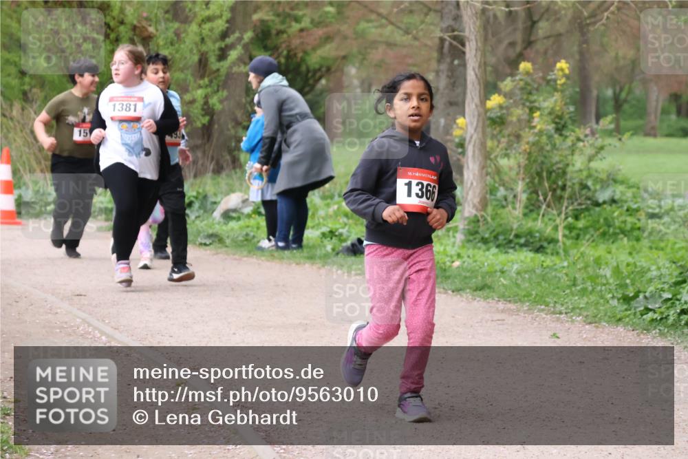 19.04.2026 - Hammer Lauf Lena Gebhardt http://msf.ph/oto/9563010 19.04.2026 09:29:29 Laufen 15, 1381, 93, 16, 1366 meine-sportfotos.de