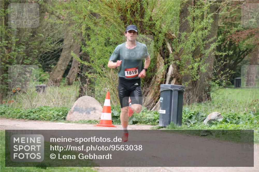 19.04.2026 - Hammer Lauf Lena Gebhardt http://msf.ph/oto/9563038 19.04.2026 10:00:50 Laufen 1819 meine-sportfotos.de