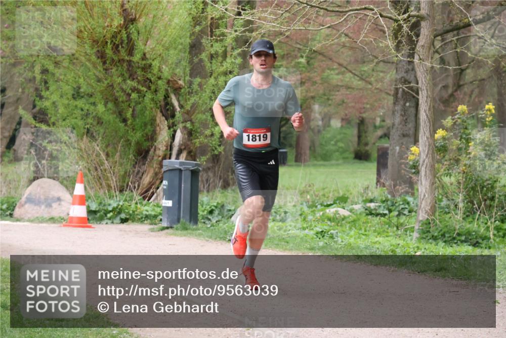 19.04.2026 - Hammer Lauf Lena Gebhardt http://msf.ph/oto/9563039 19.04.2026 10:00:51 Laufen 1819 meine-sportfotos.de