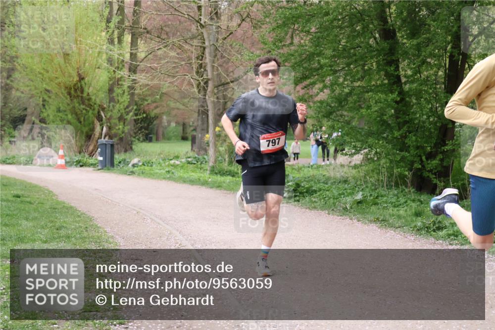 19.04.2026 - Hammer Lauf Lena Gebhardt http://msf.ph/oto/9563059 19.04.2026 10:02:26 Laufen 797 meine-sportfotos.de