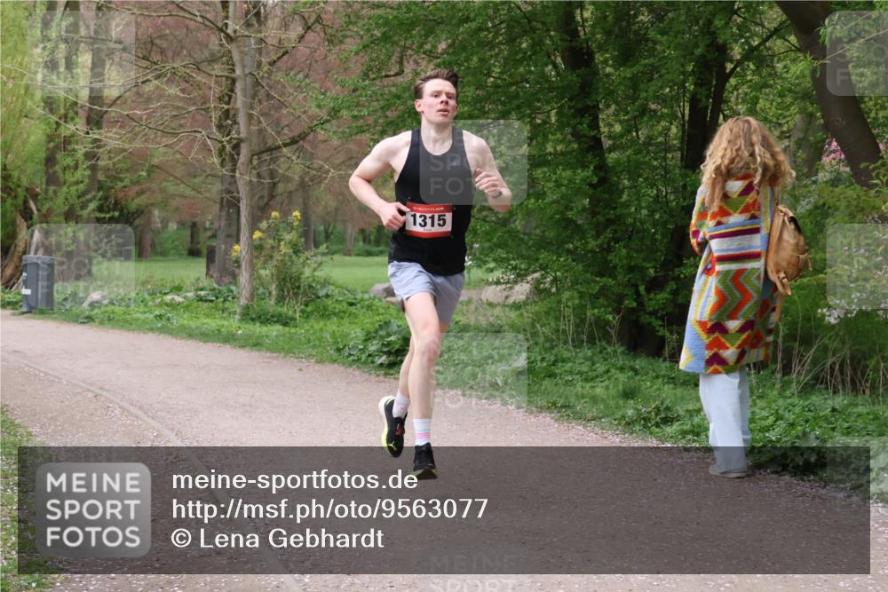 19.04.2026 - Hammer Lauf Lena Gebhardt http://msf.ph/oto/9563077 19.04.2026 10:02:56 Laufen 1315 meine-sportfotos.de
