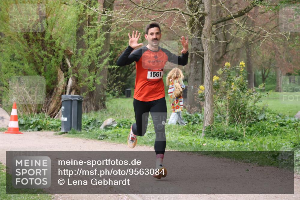 19.04.2026 - Hammer Lauf Lena Gebhardt http://msf.ph/oto/9563084 19.04.2026 10:03:19 Laufen 16, 1561 meine-sportfotos.de