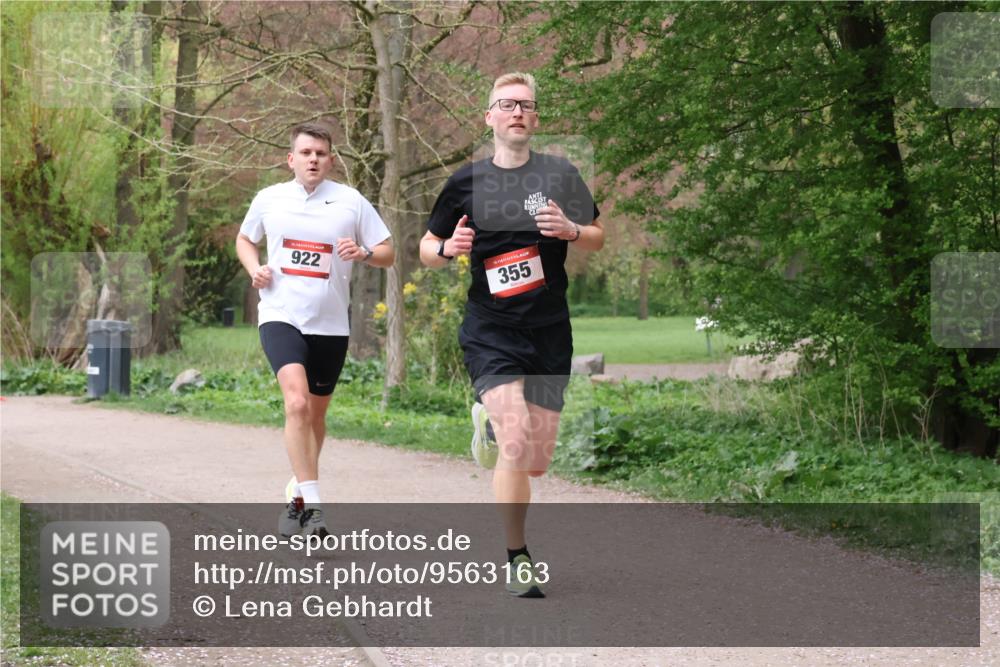 19.04.2026 - Hammer Lauf Lena Gebhardt http://msf.ph/oto/9563163 19.04.2026 10:05:22 Laufen 922, 355 meine-sportfotos.de